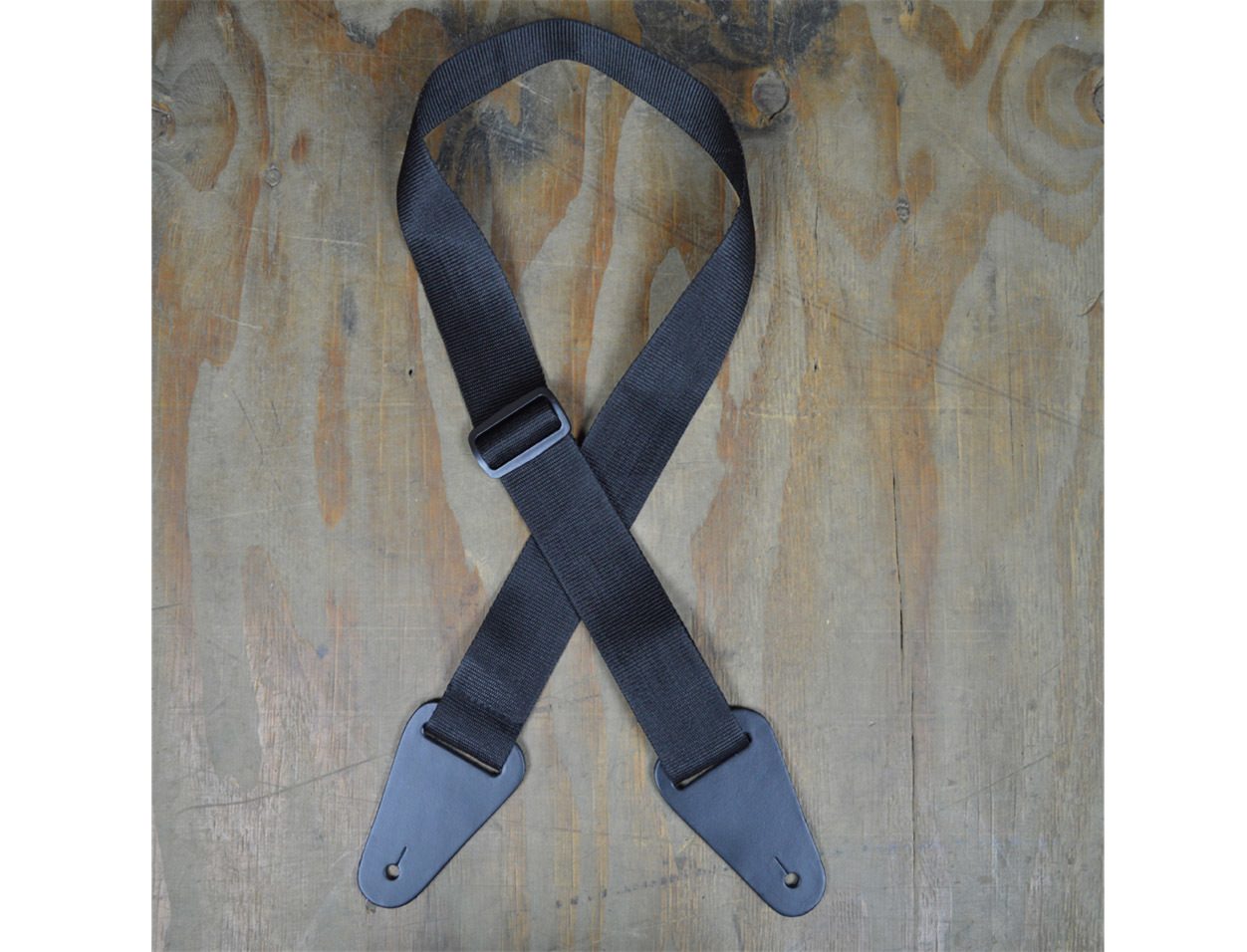 Colonial leather guitar shop straps