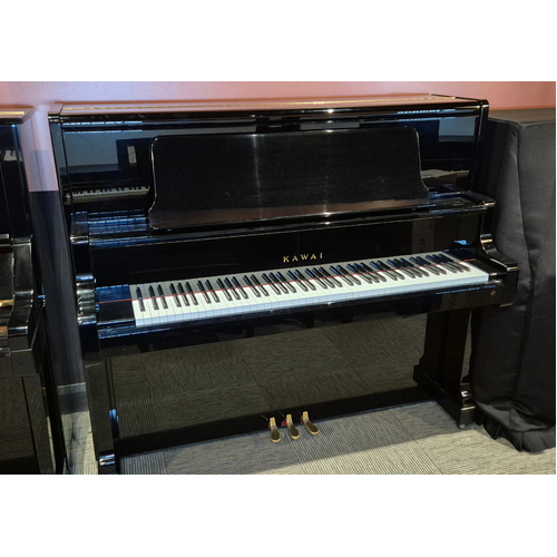 KAWAI U550 Upright Acoustic Piano - Used
