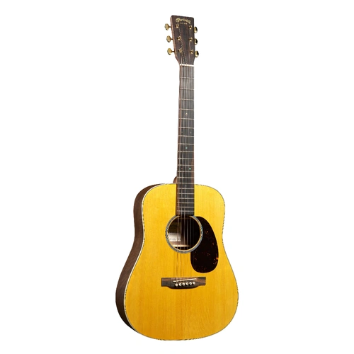 MARTIN DJRE-W Walnut Dreadnought Junior Acoustic Guitar